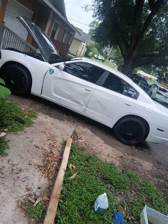 2011 Dodge Charger 7th Gen - Image 2 of 13