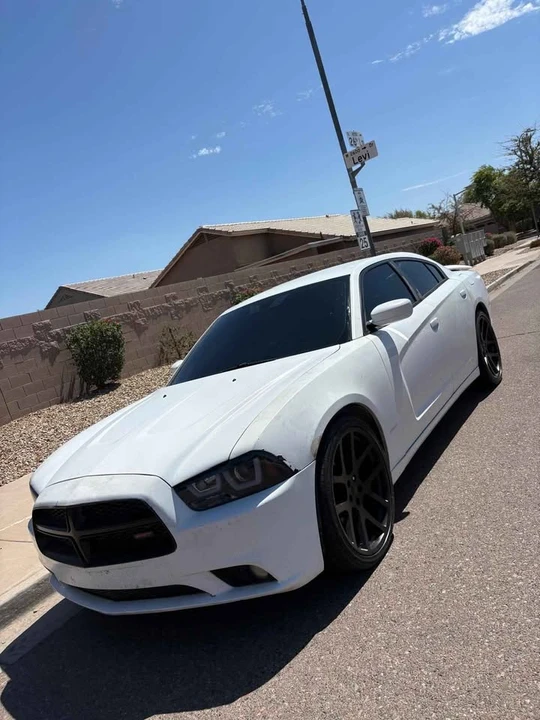 2011 Dodge Charger 7th Gen - Image 4 of 6