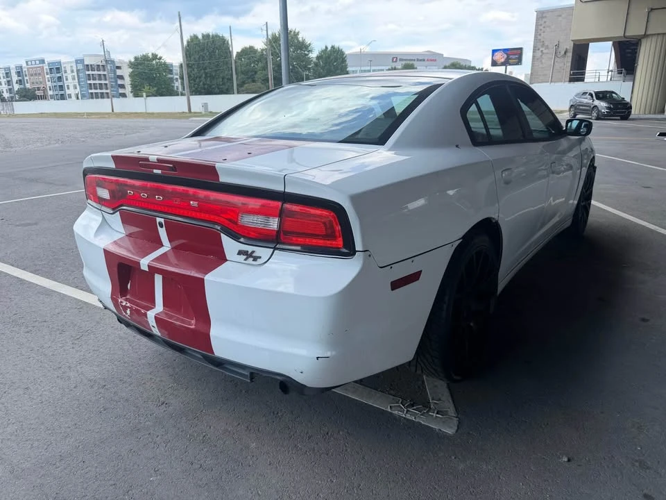 2011 Dodge Charger 7th Gen - Image 4 of 6