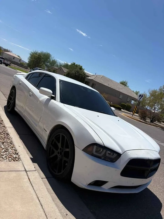 2011 Dodge Charger 7th Gen - Image 2 of 6