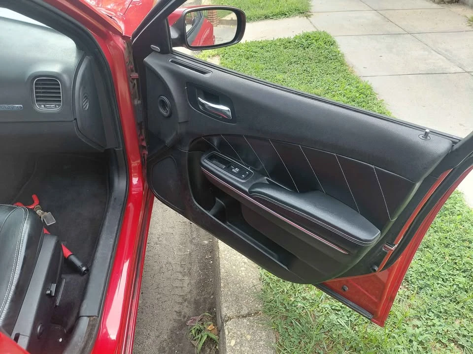 2011 Dodge Charger 7th Gen - Image 5 of 19