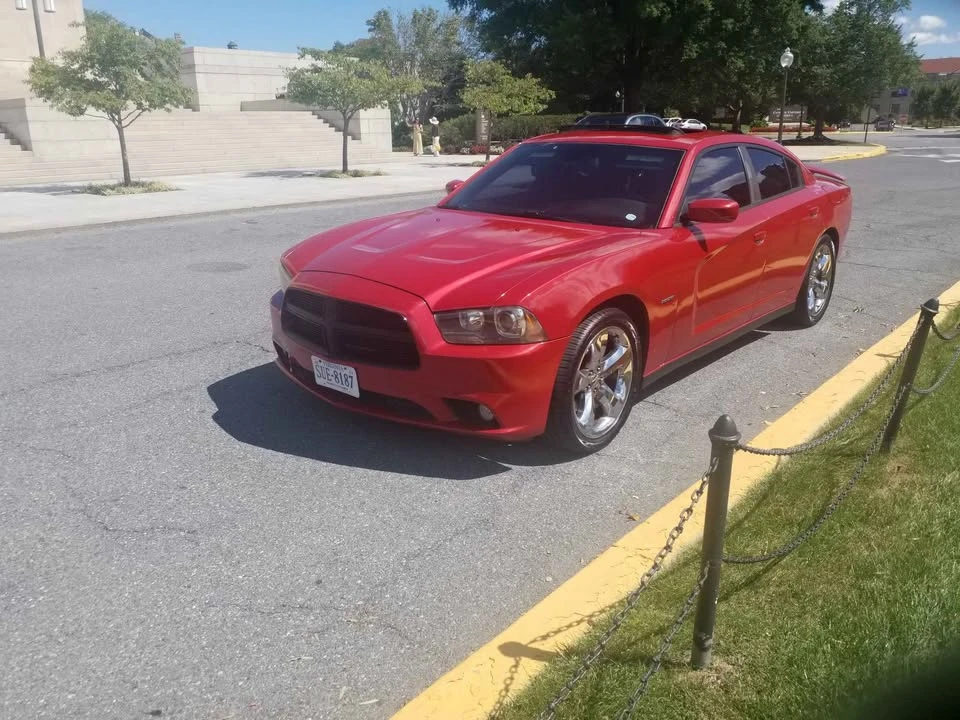 2011 Dodge Charger 7th Gen - Image 17 of 19