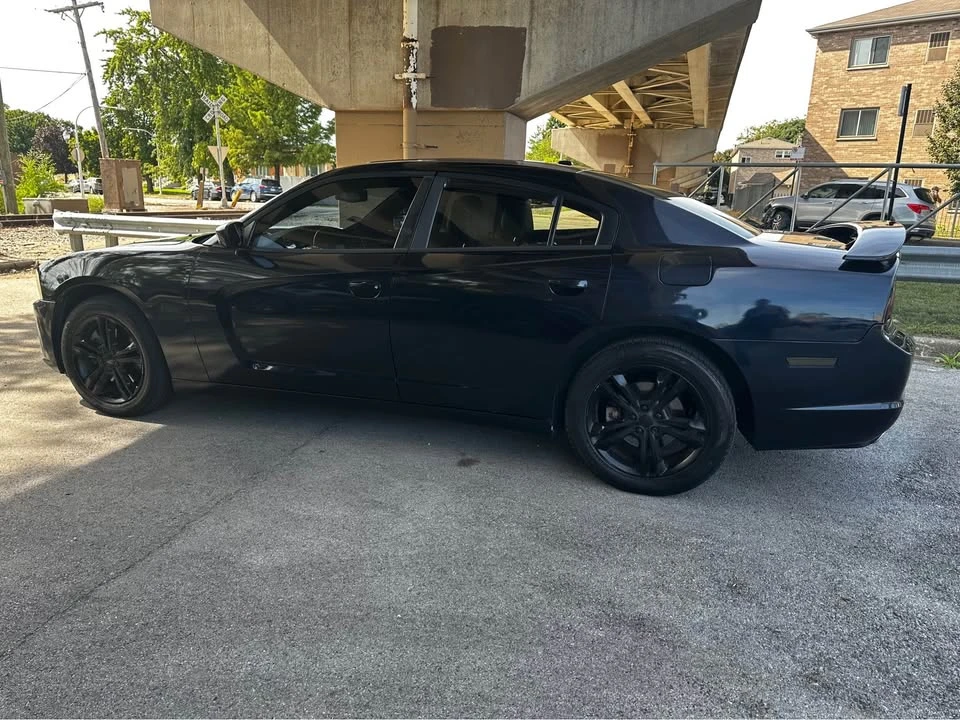 2011 Dodge Charger 7th Gen - Image 2 of 9