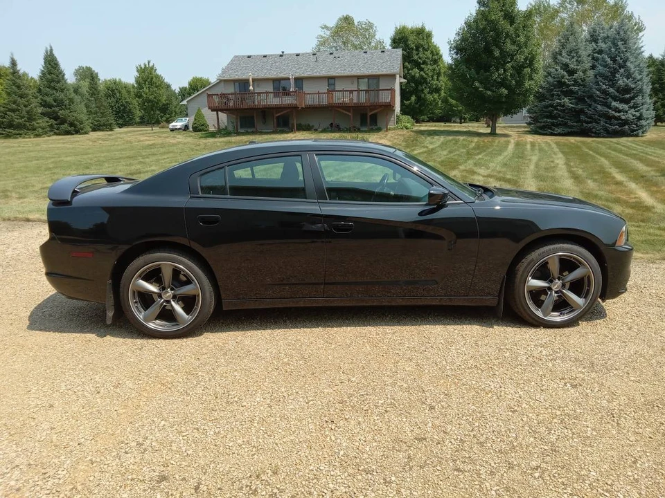 2011 Dodge Charger 7th Gen - Image 6 of 20