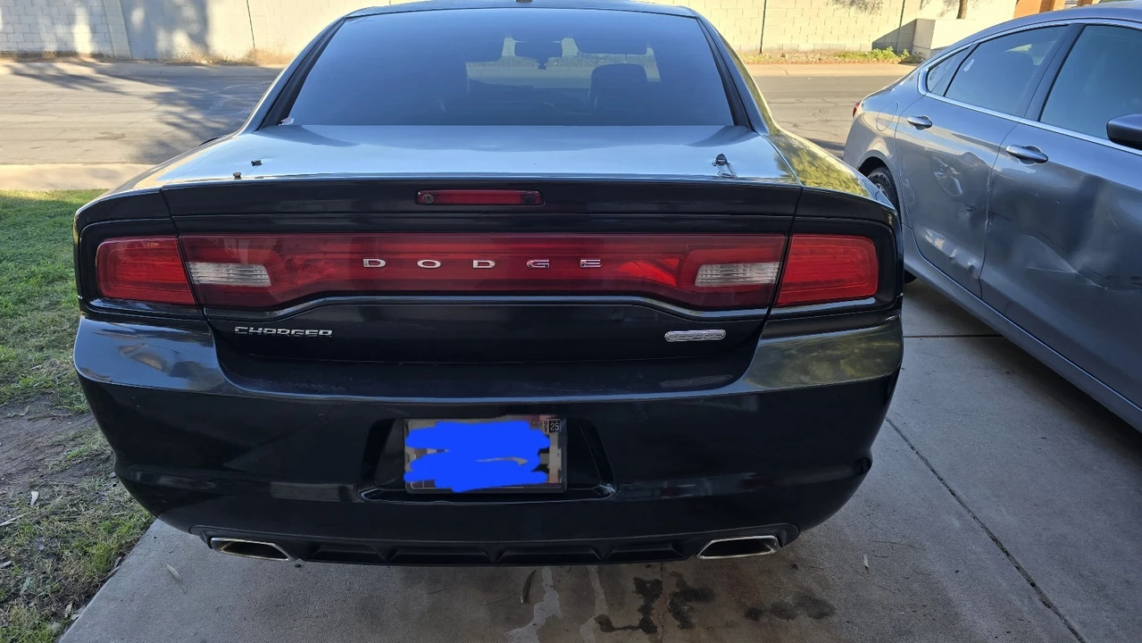 2011 Dodge Charger 7th Gen - Image 7 of 16