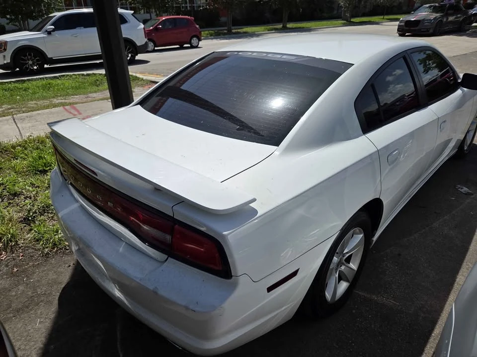 2011 Dodge Charger 7th Gen - Image 6 of 9