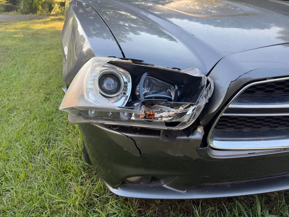 2011 Dodge Charger 7th Gen - Image 2 of 20