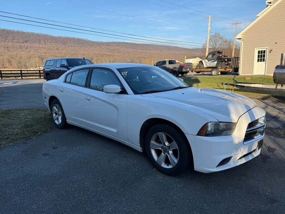2011 Dodge Charger 7th Gen - Image 8 of 19