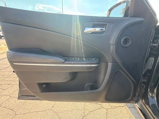 2011 Dodge Charger 7th Gen - Image 11 of 12