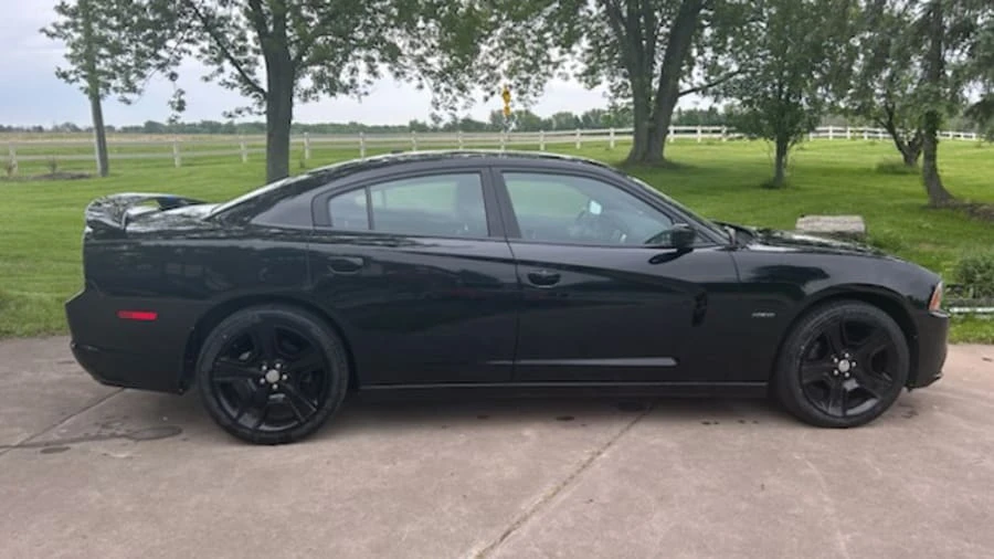 2011 Dodge Charger 7th Gen - Image 2 of 31