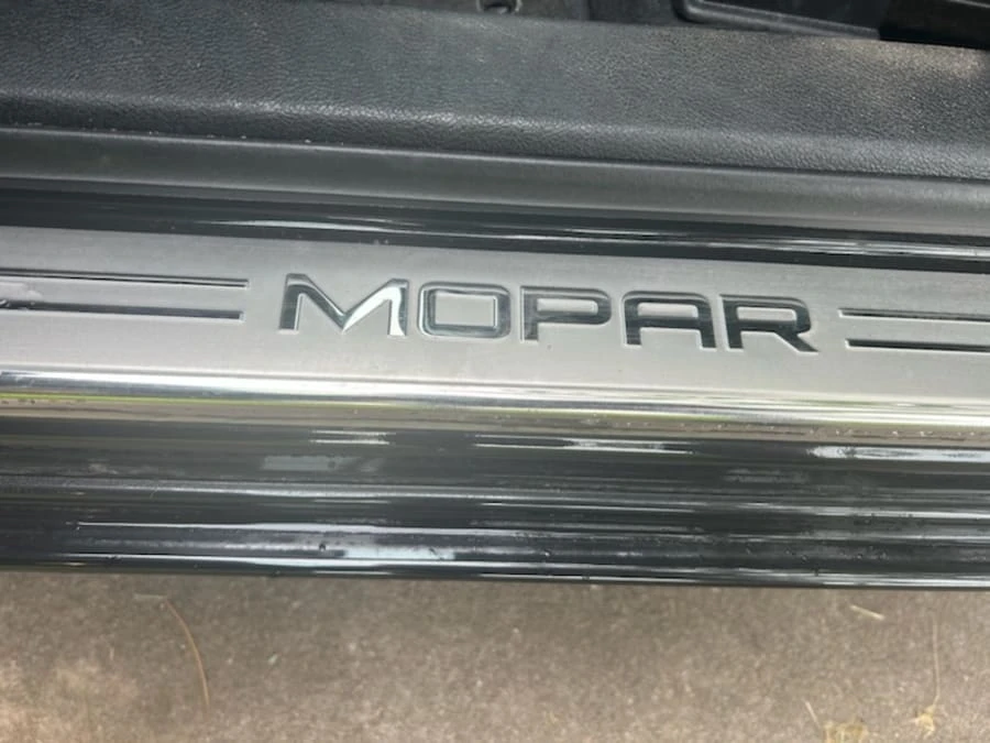 2011 Dodge Charger 7th Gen - Image 16 of 31