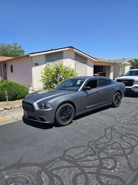 2011 Dodge Charger 7th Gen - Image 4 of 5