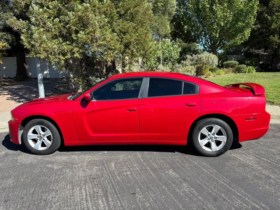2011 Dodge Charger 7th Gen - Image 7 of 14