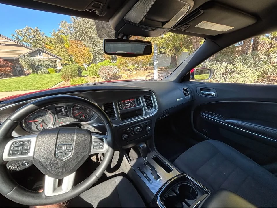 2011 Dodge Charger 7th Gen - Image 8 of 14