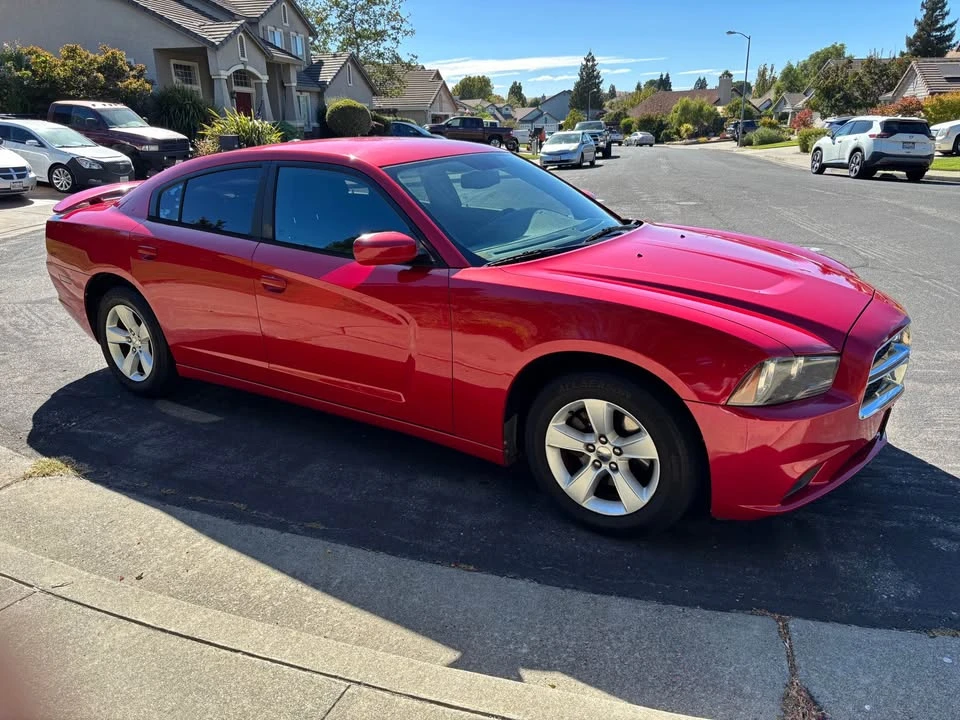 2011 Dodge Charger 7th Gen - Image 4 of 14