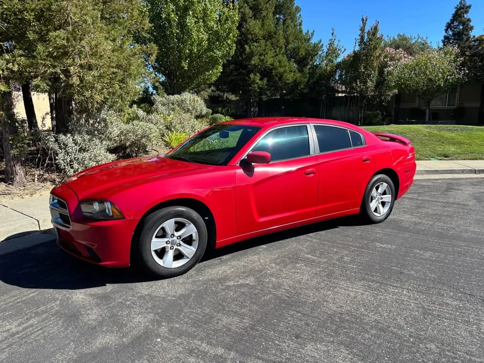 2011 Dodge Charger 7th Gen - Image 2 of 14