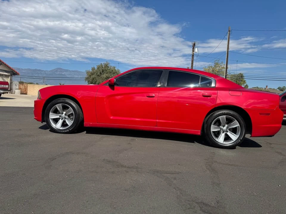 2011 Dodge Charger 7th Gen - Image 4 of 10