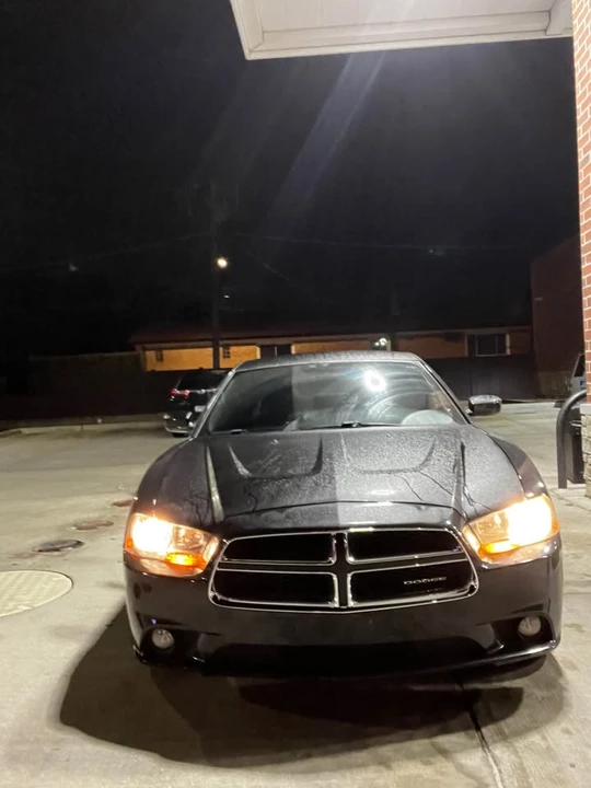 2011 Dodge Charger - Image 5 of 9