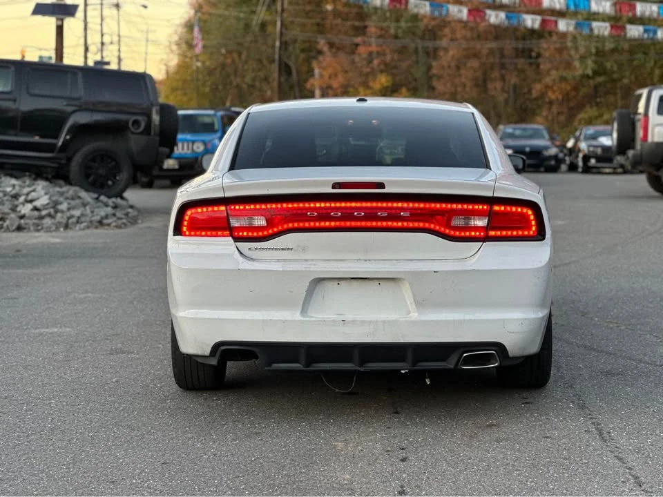 2011 Dodge Charger 7th Gen - Image 6 of 14