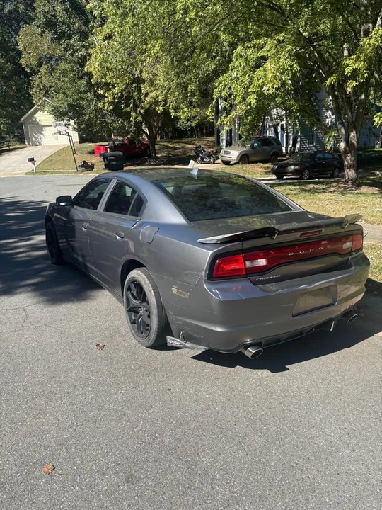 2011 Dodge Charger 7th Gen - Image 3 of 6