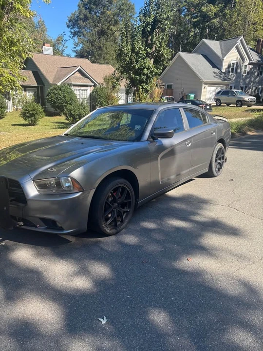 2011 Dodge Charger 7th Gen - Image 2 of 6