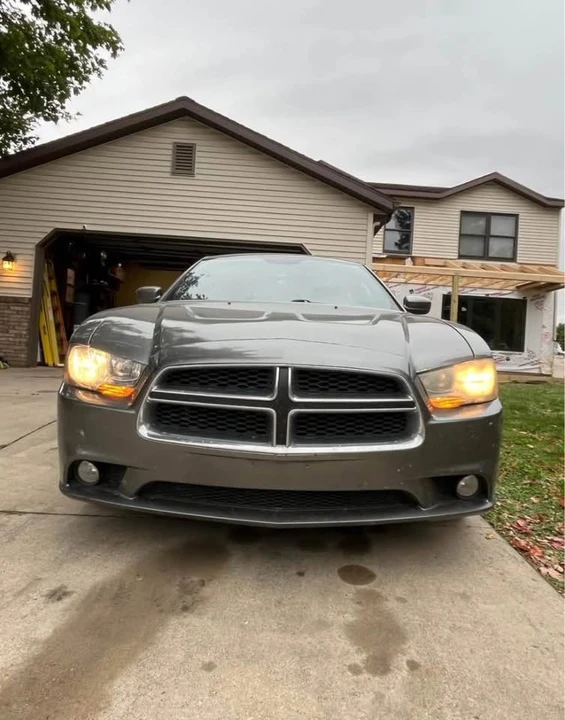 2011 Dodge Charger 7th Gen - Image 8 of 9
