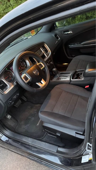 2011 Dodge Charger 7th Gen - Image 8 of 14