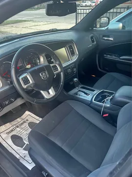 2011 Dodge Charger SE Sedan 4D