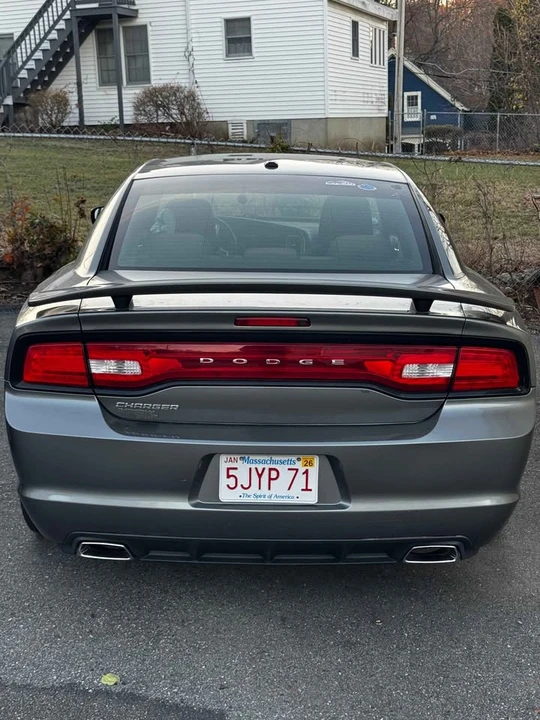 2011 Dodge Charger 7th Gen - Image 2 of 10