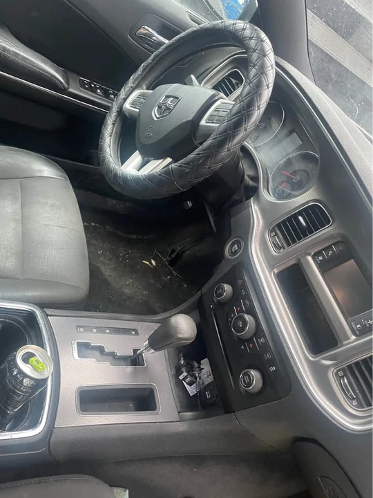 2011 Dodge Charger 7th Gen - Image 3 of 4