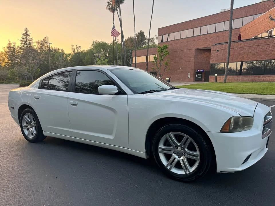 2011 Dodge Charger 7th Gen - Image 7 of 17