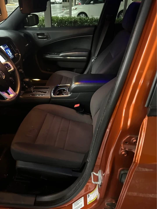 2011 Dodge Charger 7th Gen - Image 3 of 5