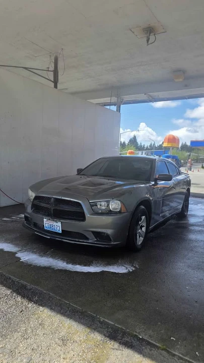 2011 Dodge Charger 7th Gen - Image 2 of 7