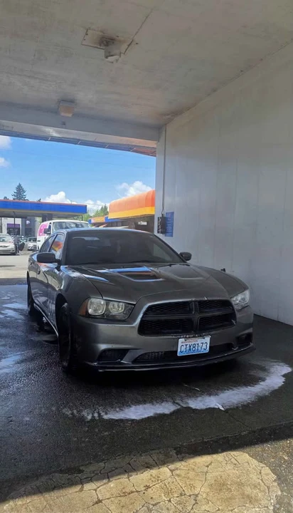 2011 Dodge Charger 7th Gen - Image 3 of 7