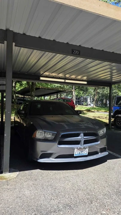 2011 Dodge Charger 7th Gen - Image 4 of 7