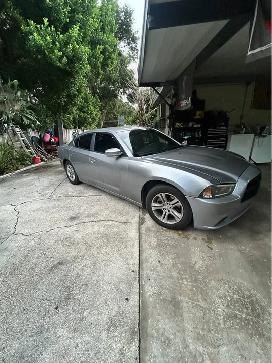2011 Dodge Charger 7th Gen - Image 2 of 7