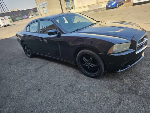 2011 Dodge Charger SE Sedan 4D