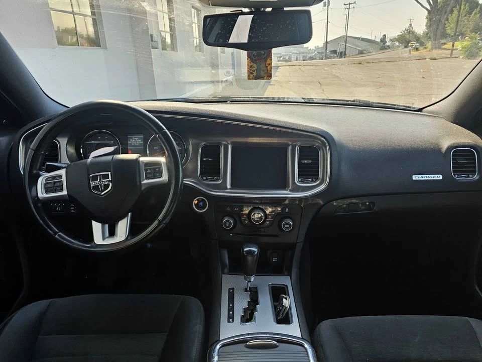 2011 Dodge Charger 7th Gen - Image 9 of 12