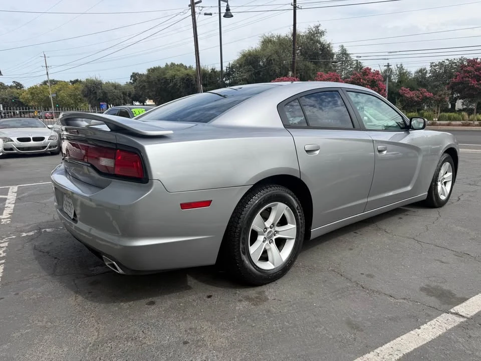 2011 Dodge Charger 7th Gen - Image 5 of 20