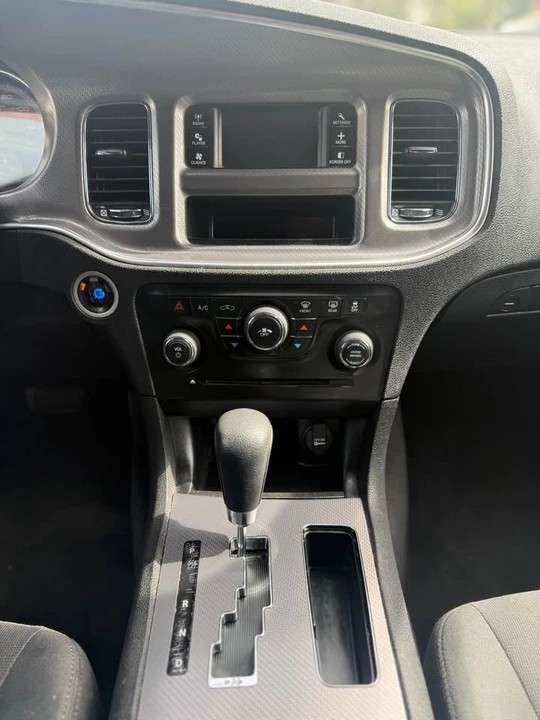 2011 Dodge Charger 7th Gen - Image 16 of 20