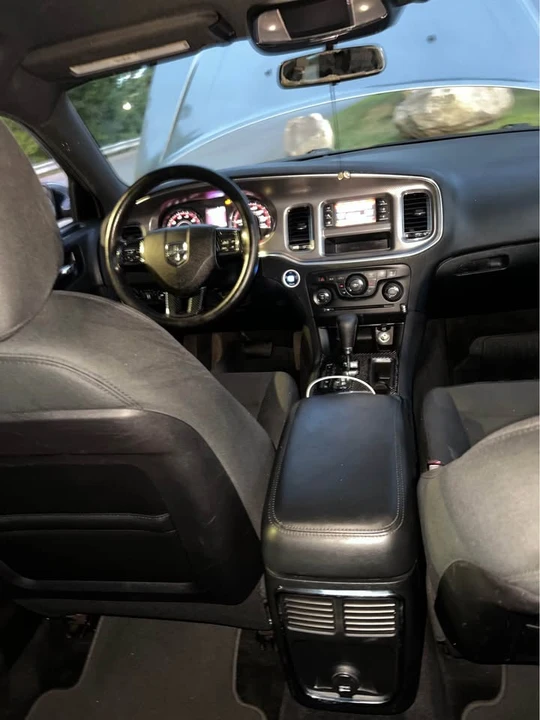 2011 Dodge Charger 7th Gen - Image 10 of 12