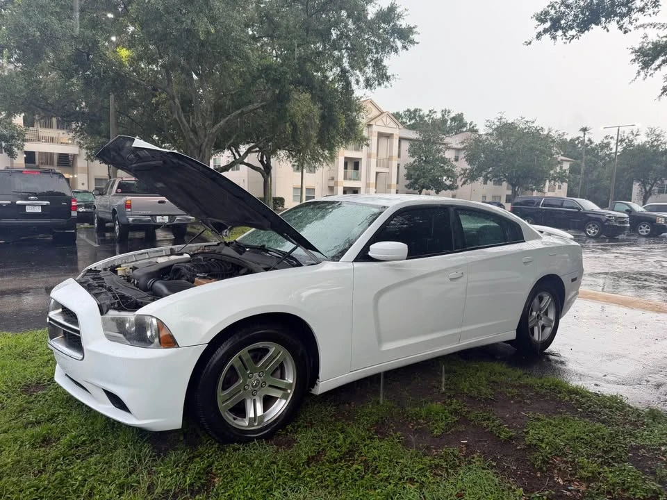 2011 Dodge Charger 7th Gen - Image 7 of 8