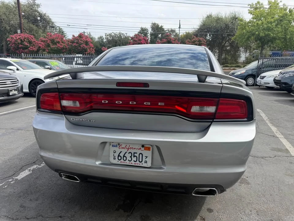 2011 Dodge Charger 7th Gen - Image 4 of 20