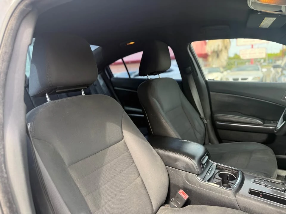 2011 Dodge Charger 7th Gen - Image 15 of 20