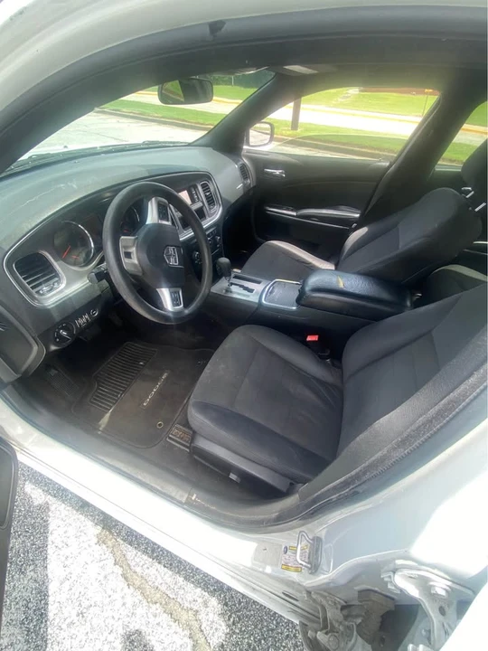 2011 Dodge Charger 7th Gen - Image 5 of 7