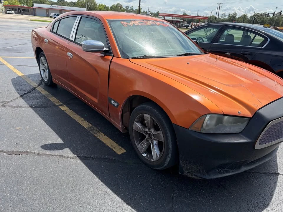 2011 Dodge Charger 7th Gen - Image 2 of 6