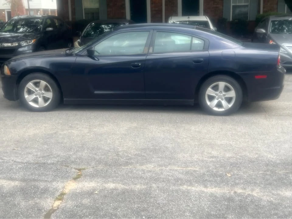 2011 Dodge Charger 7th Gen - Image 4 of 10