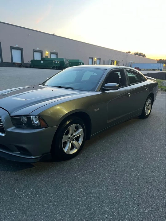 2011 Dodge Charger 7th Gen - Image 8 of 12