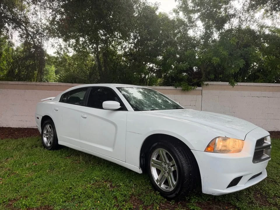 2011 Dodge Charger 7th Gen - Image 6 of 8
