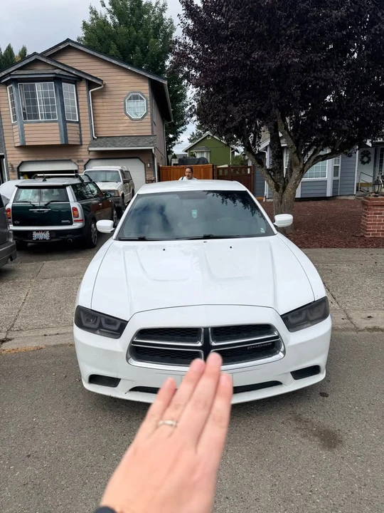 2011 Dodge Charger 7th Gen - Image 2 of 15